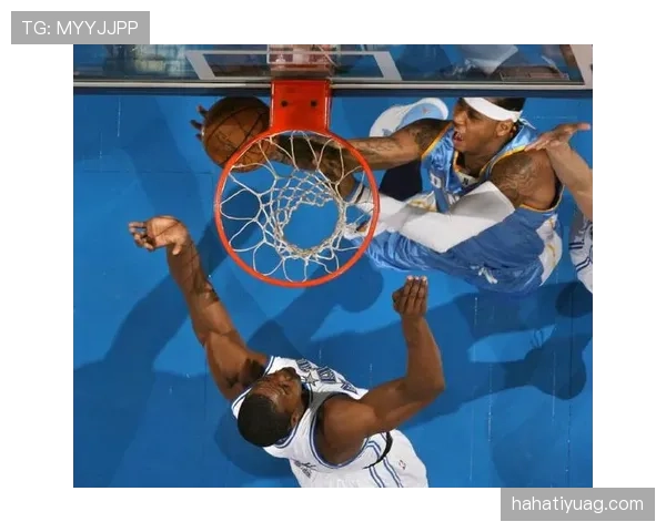 卡梅隆·安东尼通过精准无球跑动拉开空间提升季后赛得分效率