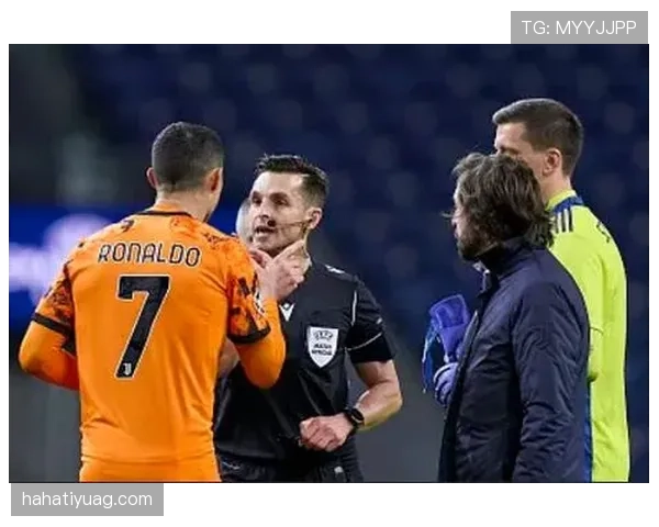 裁判判定终场哨的规则：终止比赛与伤停补时解释