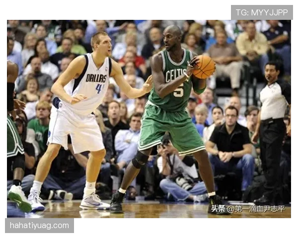 诺维茨基无球跑动拉开空间在季后赛更能制造关键影响